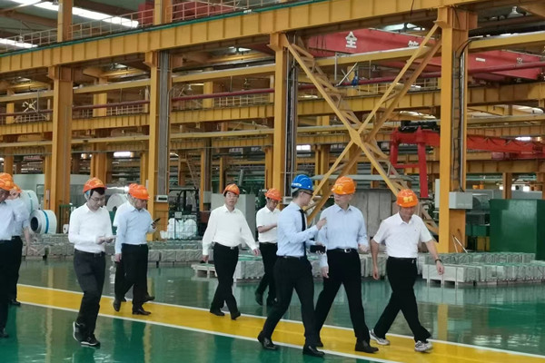 寧波雙鹿集團（富邦）電池領導一行蒞臨我司考察交流